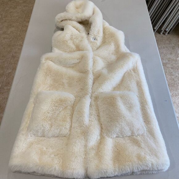 J. McLaughlin White Hooded Faux Fur Vest